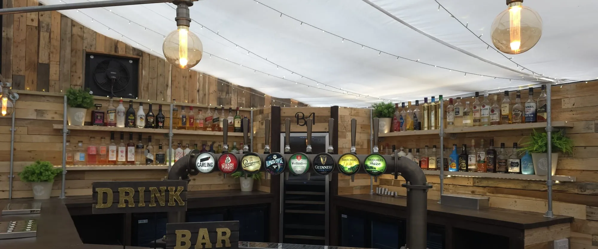 The garden bar counter with its eight tap line-up